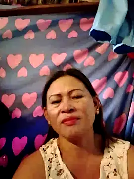 Snapshot of merr_ann123 chatting on 10/16/25, 05:08 merr ann123 online show from 10/16/25, 05:08