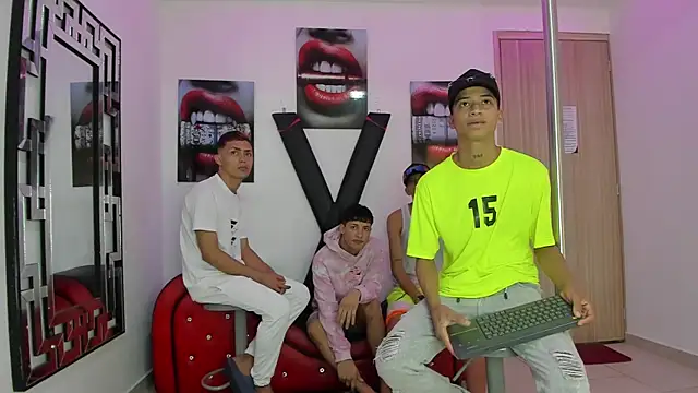 EMPIRE BOYS1 online show from 11/17/25, 07:19