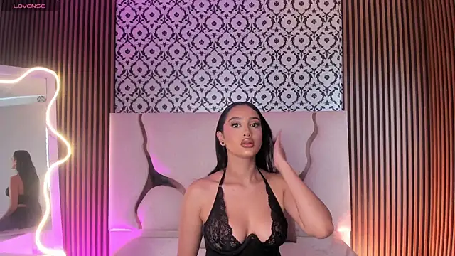 BEELLA TAY1 online show from 02/22/26, 12:15