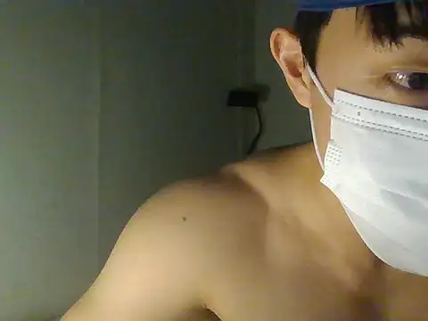 koreanboy2121 online show from 10/12/25, 11:42