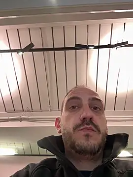 AlexGogo23 online show from 04/04/26, 11:08