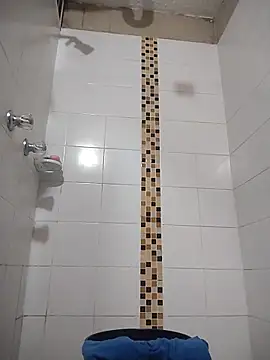 Snapshot of SlingingAsteroid chatting on 10/28/25, 05:37 SlingingAsteroid online show from 10/28/25, 05:37