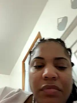 dollfacee7 online show from 10/15/25, 10:15