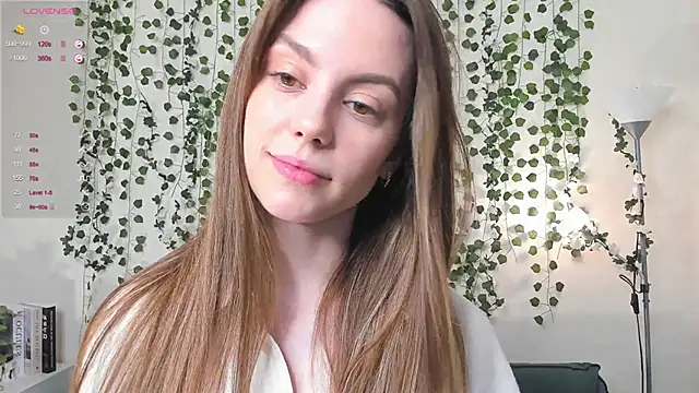 Snapshot of sweet_and_flirt chatting on 10/26/25, 07:25 sweet and flirt online show from 10/26/25, 07:25