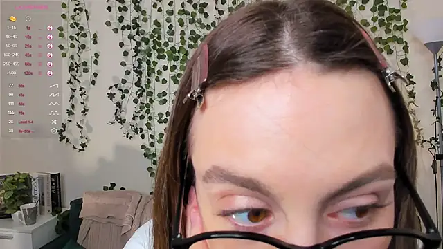 Snapshot of sweet_and_flirt chatting on 11/08/25, 07:19 sweet and flirt online show from 11/08/25, 07:19