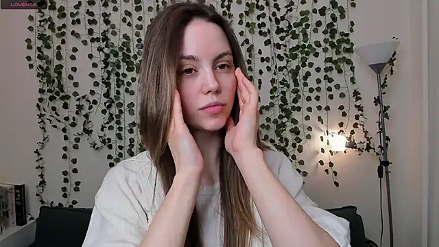 Snapshot of sweet_and_flirt chatting on 11/12/25, 09:42 sweet and flirt online show from 11/12/25, 09:42