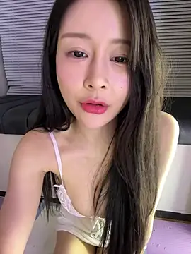 yiyi 3523 online show from 07/15/26, 02:33