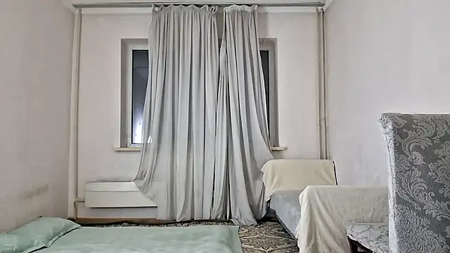 Lyndasilk online show from 03/15/26, 04:24