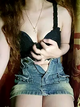 LinaCii online show from 10/27/25, 05:44