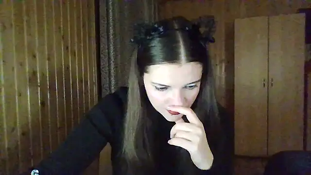 Snapshot of AmeliieLaFleur chatting on 12/21/25, 08:27 AmeliieLaFleur online show from 12/21/25, 08:27