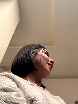 AlyssaRay online show from 01/10/26, 07:04