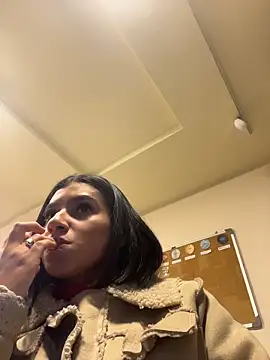 AlyssaRay online show from 03/06/26, 11:17