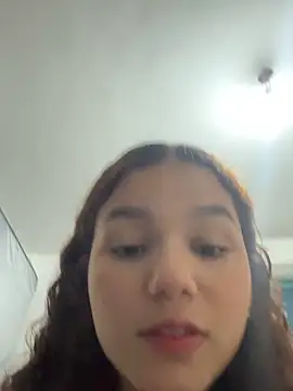 Snapshot of Eva_Dollhot chatting on 10/22/25, 11:21 Eva Dollhot online show from 10/22/25, 11:21