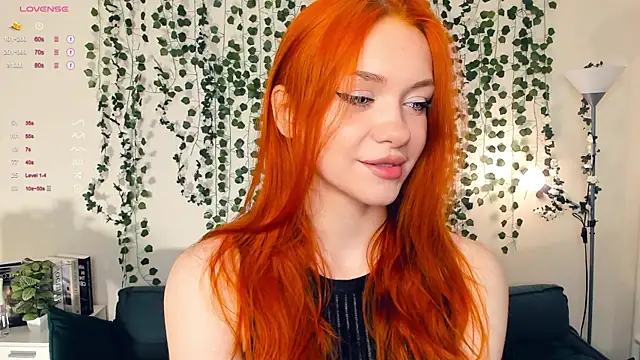 Snapshot of Foxy_blush chatting on 11/01/25, 07:38 Foxy blush online show from 11/01/25, 07:38