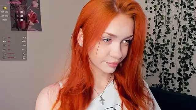 Snapshot of Foxy_blush chatting on 11/20/25, 08:08 Foxy blush online show from 11/20/25, 08:08