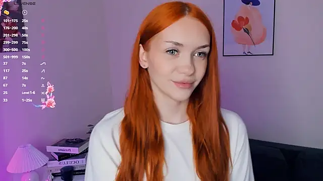 Snapshot of Foxy_blush chatting on 12/22/25, 07:22 Foxy blush online show from 12/22/25, 07:22