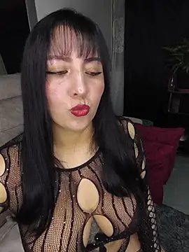 Snapshot of kitten25-hott chatting on 12/18/25, 01:55 kitten25-hott online show from 12/18/25, 01:55