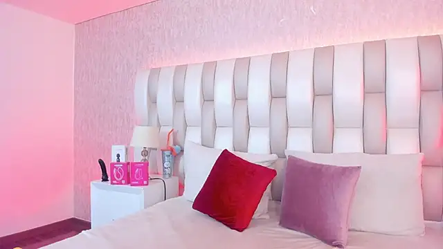 Ari lynn  online show from 04/03/26, 03:15