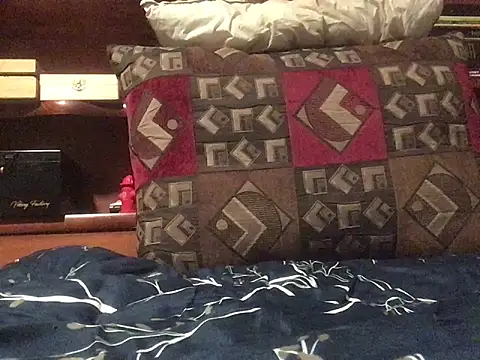 Snapshot of CraveMyCock chatting on 11/27/25, 10:01 CraveMyCock online show from 11/27/25, 10:01