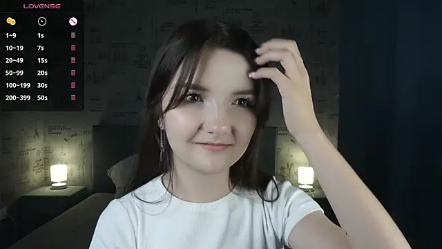 Snapshot of _Cute_World_ chatting on 10/16/25, 09:49 Cute World online show from 10/16/25, 09:49