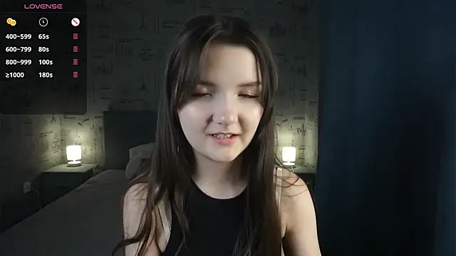 Snapshot of _Cute_World_ chatting on 10/17/25, 09:28 Cute World online show from 10/17/25, 09:28