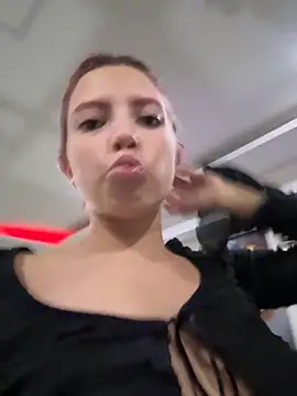 l0lita sweet online show from 11/02/25, 12:13