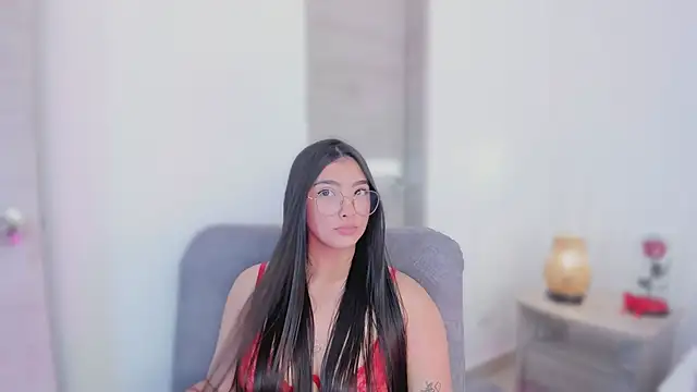 Snapshot of MirandaJohnson_ chatting on 10/20/25, 12:16 MirandaJohnson online show from 10/20/25, 12:16