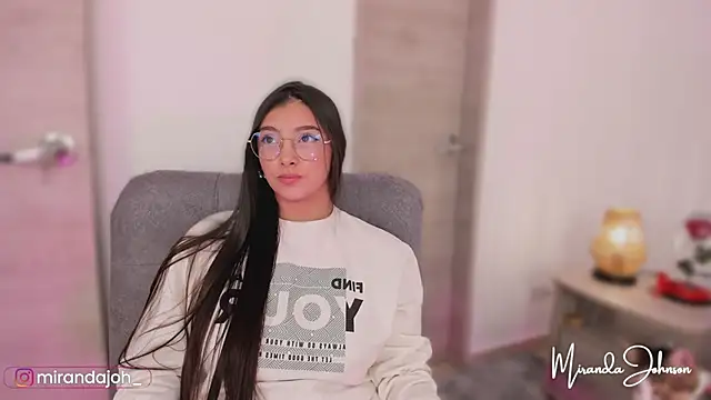 Snapshot of MirandaJohnson_ chatting on 10/25/25, 12:34 MirandaJohnson online show from 10/25/25, 12:34