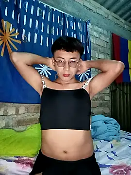 Snapshot of karola_horny chatting on 10/14/25, 01:06 karola horny online show from 10/14/25, 01:06