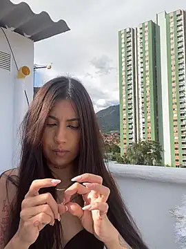 Snapshot of Sweett_pain chatting on 12/13/25, 08:25 Sweett pain online show from 12/13/25, 08:25