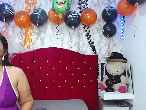  Danna Milf  online show from 10/26/25, 01:55