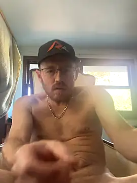 Snapshot of BigDickMike420 chatting on 10/30/25, 09:37 BigDickMike420 online show from 10/30/25, 09:37