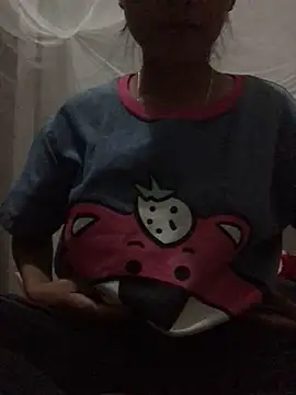 namicute online show from 10/12/25, 02:05