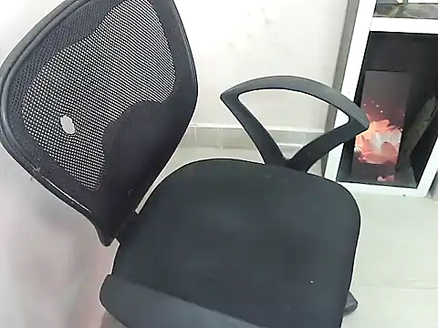 notty heena online show from 11/14/25, 04:22