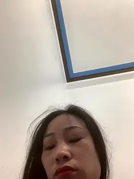 Linh sexyy online show from 10/27/25, 08:46