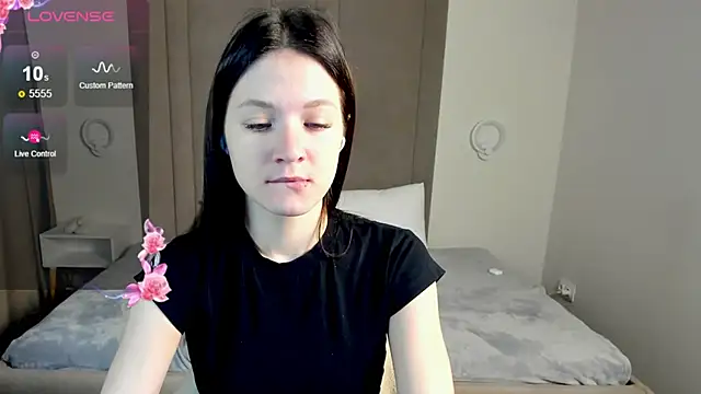 Snapshot of ChillGato chatting on 11/19/25, 01:49 ChillGato online show from 11/19/25, 01:49