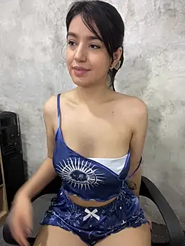 1evelinewood online show from 03/18/25, 02:26