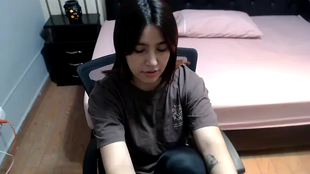 1evelinewood online show from 03/17/26, 01:25