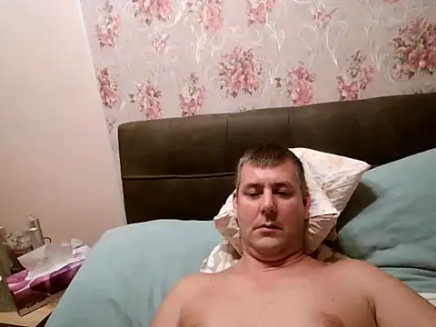 Snapshot of tibci12789 chatting on 12/02/25, 08:26 tibci12789 online show from 12/02/25, 08:26