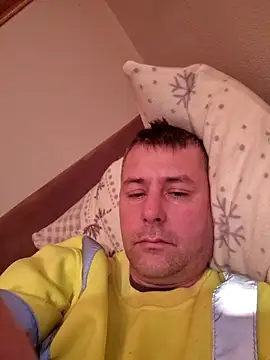 Snapshot of tibci12789 chatting on 01/06/26, 02:21 tibci12789 online show from 01/06/26, 02:21