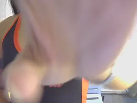 Snapshot of kettie_ chatting on 01/17/26, 02:44 kettie online show from 01/17/26, 02:44