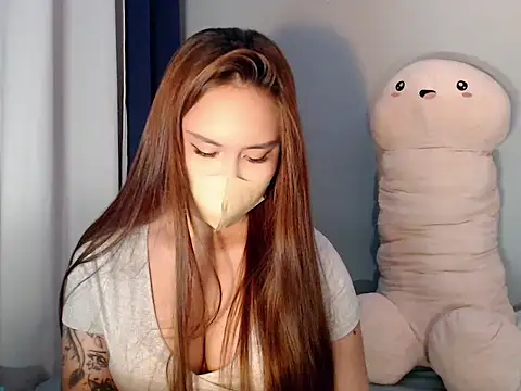 Snapshot of Sweet_0rphan21 chatting on 10/12/25, 01:21 Sweet 0rphan21 online show from 10/12/25, 01:21
