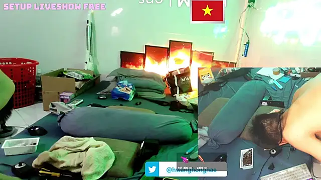 Snapshot of Hwanghonghae_nam chatting on 10/15/25, 08:20 Hwanghonghae nam online show from 10/15/25, 08:20