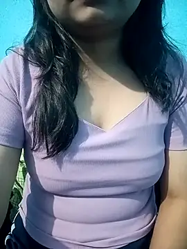 Snapshot of Model_Show01 chatting on 10/27/25, 04:33 Model Show01 online show from 10/27/25, 04:33