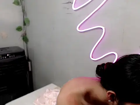 miatrixs online show from 03/27/26, 12:49