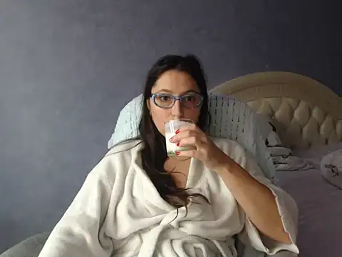 LuckyLisa23 online show from 11/05/25, 09:53