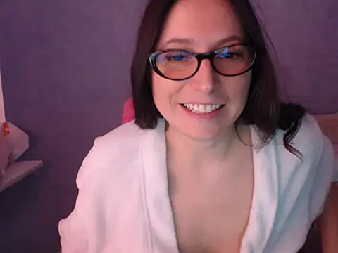 LuckyLisa23 online show from 05/07/26, 09:42