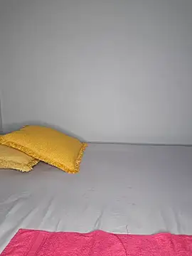 certifiedhottie2025 online show from 11/19/25, 05:29