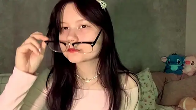 Snapshot of sota_starcaug chatting on 11/02/25, 05:59 sota starcaug online show from 11/02/25, 05:59