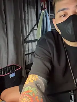 Han Wolf 830 online show from 04/26/26, 12:36